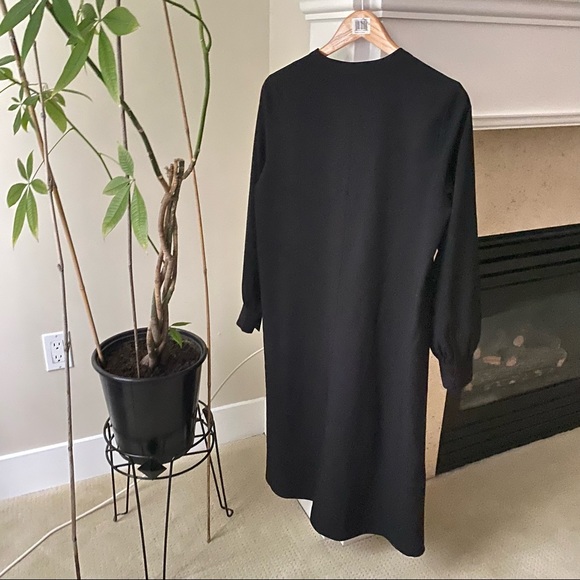 H&M Black Pleated Longsleeve Vneck Shift Midi Dress - Picture 5 of 7